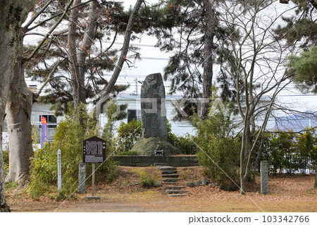 Nagano Prefecture Nagano City Winter Hachiman Shrine Kubizuka Nagano Prefecture Nagano City Winter Hachiman Shrine Kubizuka 103342766