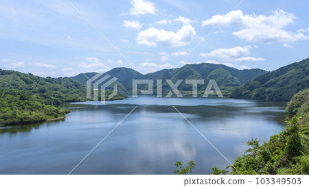 Image of fresh green and early summer on the lakeside (around Lake Okutsu) Image of fresh green and early summer on the lakeside (around Lake Okutsu) 103349503