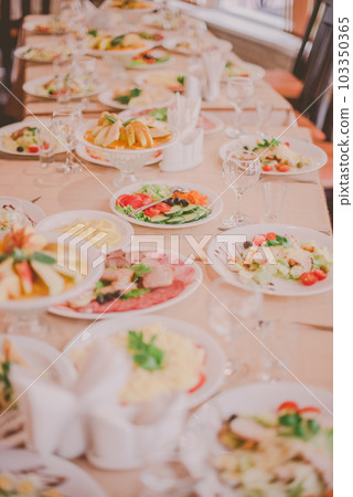 The Caesar salad prepared on the classical recipe. 103350365