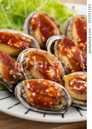 five-flavored abalone abalone seafood food five-flavored sauce abalone meal アワビ あわび abalone 103351163