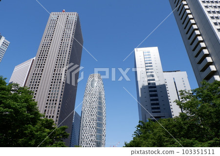 High-rise building group in Shinjuku West Exit 103351511