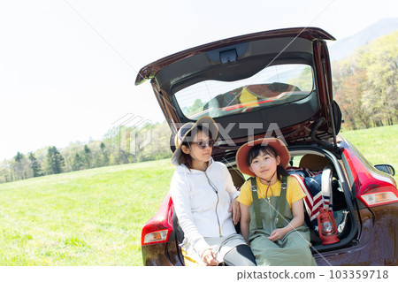 Family enjoying auto camping Family enjoying auto camping 103359718
