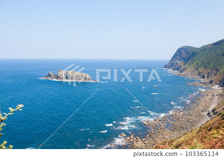 Gulf of Biscay view from cape Villano, Spain 103365114