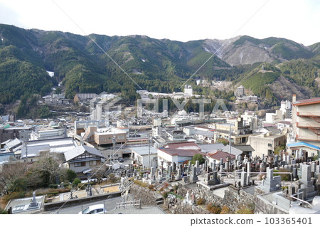 岐阜縣下呂市下呂溫泉附近的風景 岐阜縣下呂市下呂溫泉附近的風景 103365401