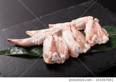 Young Chicken Wings Raw Meat (Domestic) Young Chicken Wings Raw Meat (Domestic) 103367691
