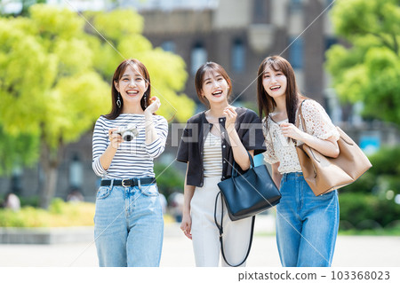 Girls trip Camera Osaka trip 103368023