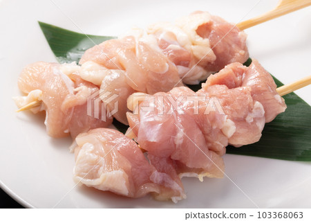 Grilled Chicken Thigh Skewer Raw Meat (Domestic) 103368063