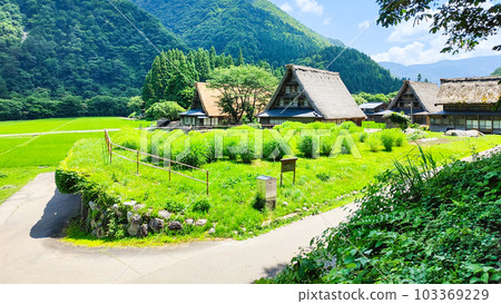 Gokayama Suganuma Gassho-zukuri Village (Summer) Gokayama Suganuma Gassho-zukuri Village (Summer) 103369229