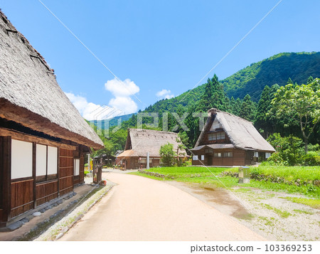 Gokayama Suganuma Gassho-zukuri Village (Summer) 103369253