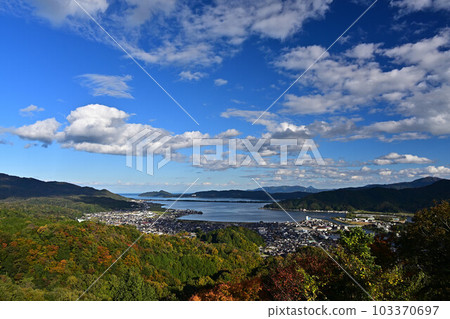 秋天的Tate天橋 103370697