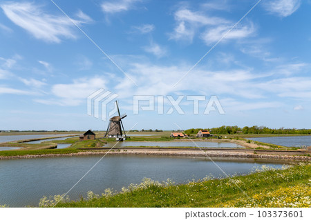The mill het noorden is a mill on the island of Texel 103373601
