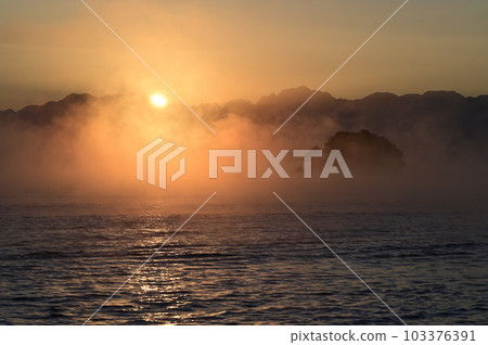 立山山脈 立山山脈 103376391