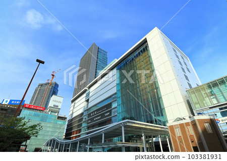 [神奈川縣]晴天的JR橫濱塔 103381931