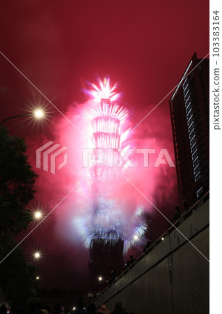 跨年 103383164