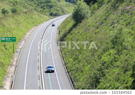 Vehicle guide wire to prevent wire rope contact Vehicle guide wire to prevent wire rope contact 103384562