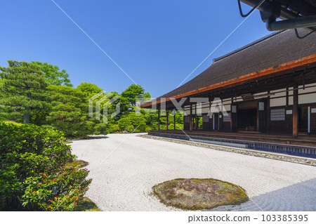 建仁寺本殿前庭園大園新綠季節(京都市東山區) 建仁寺本殿前庭園大園新綠季節(京都市東山區) 103385395