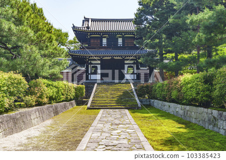 Kennin-ji Temple Kaisando Tower Gate -- 京都市東山區 -- 103385423