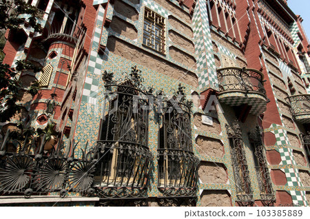 Casa Vicens 103385889