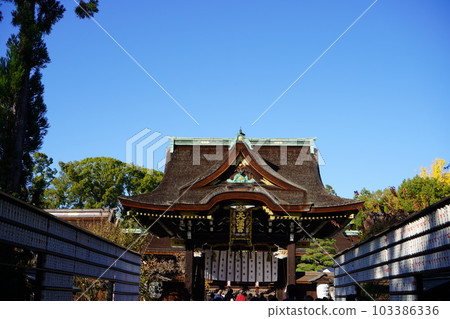 Kitano Tenmangu Shrine Nakamon 103386336