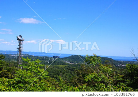 從山頂眺望的小楠山 103391766