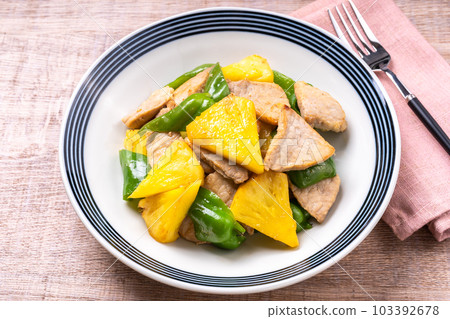 鹹肉菠蘿炒 103392678