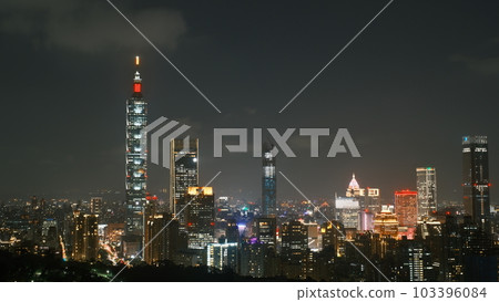 Night view of Taipei 101 103396084