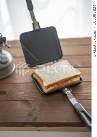 Hot sandwiches made with a hot sandwich maker 103399824