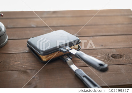 用熱三明治機做的熱三明治 103399827