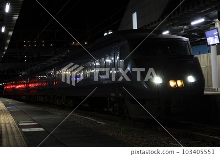 [JR Kyushu] Series 787 at night (Nippo Main Line: Nobeoka Station) 103405551