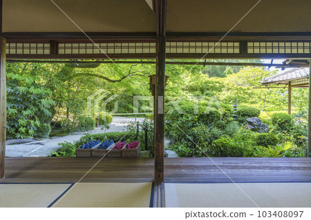 Shisendo, a picture frame garden in Kyoto's fresh greenery 103408097