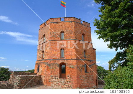 立陶宛北歐波羅的海國家首都維爾紐斯歷史街區山上的格迪米納斯塔,世界文化遺產 立陶宛北歐波羅的海國家首都維爾紐斯歷史街區山上的格迪米納斯塔,世界文化遺產 103408565