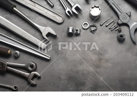 car, key, tool 103409112