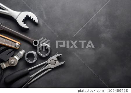 car, key, tool 103409438