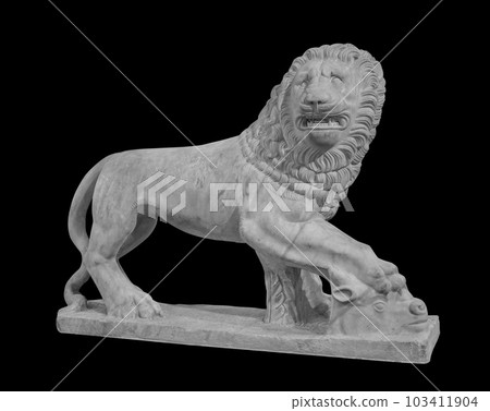 Stone lion statue. Ancient sculpture art masterpiece isolated photo with clipping path 103411904