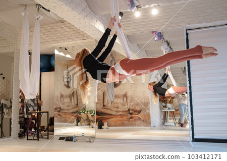 workshop of air yoga and stretching in yoga studio workshop of air yoga and stretching in yoga studio 103412171