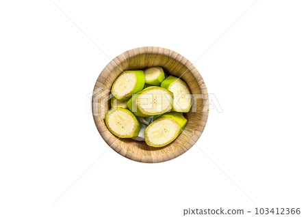 Sliced green banana in a wooden bowl. Isolated on white background. 103412366