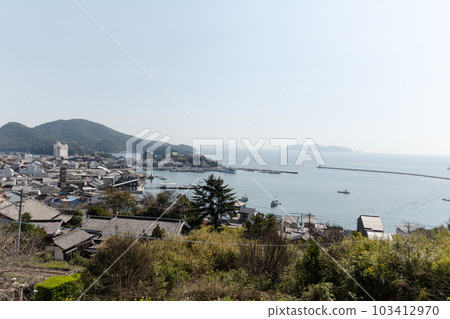 Fisherman's Town "Tomo-no-Ura (View from Ioji Temple)" in Fukuyama City, Hiroshima Prefecture Fisherman's Town "Tomo-no-Ura (View from Ioji Temple)" in Fukuyama City, Hiroshima Prefecture 103412970