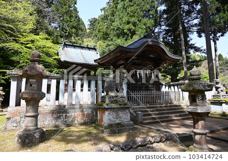 Okamoto Shrine Main Hall Echizen City 103414724