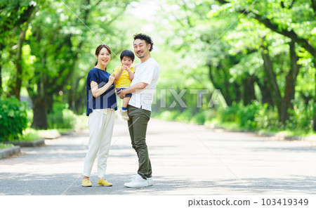 Family_Fresh Green Park 103419349