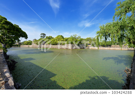 Okayama Castle Moat (Okayama City, Okayama Prefecture) 103424288