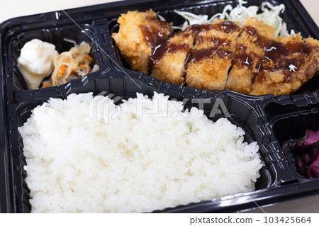 Tonkatsu lunch box Tonkatsu lunch box 103425664