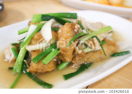 stir fried fish with vegetableor fried fish in gravy stir fried fish with vegetableor fried fish in gravy 103426018
