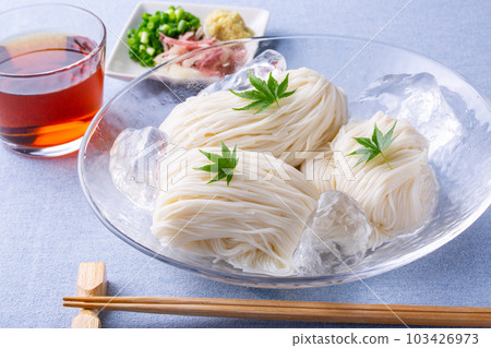 麺 103426973