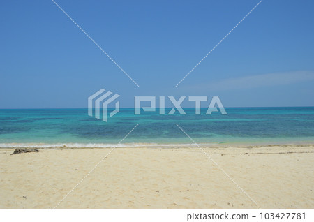 Blue sky, horizon and sandy beach 3 Blue sky, horizon and sandy beach 3 103427781