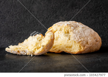 Loaf of bread 103427977