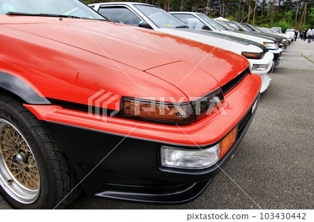 那個動畫的主人公駕駛的傳說中的跑車[AE86]八六 103430442