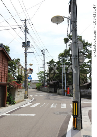 Niigata Nagaoka Scenery with a round mailbox (Teradomari/Hakusanhime Shrine Shimomae) Niigata Nagaoka Scenery with a round mailbox (Teradomari/Hakusanhime Shrine Shimomae) 103433147