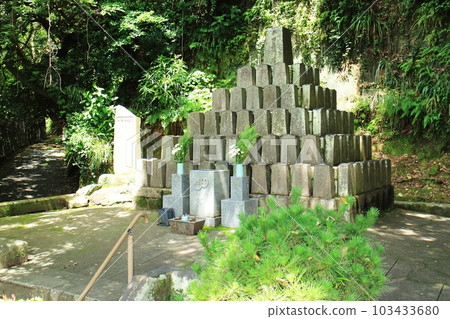 Scenery of the tomb tower of Satsuma Gishi Scenery of the tomb tower of Satsuma Gishi 103433680