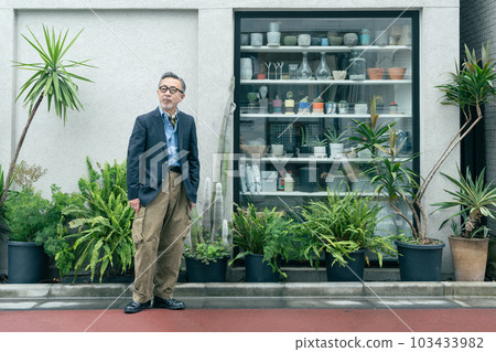 一個中年男子的肖像 103433982