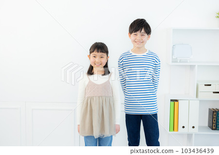Elementary school siblings 103436439